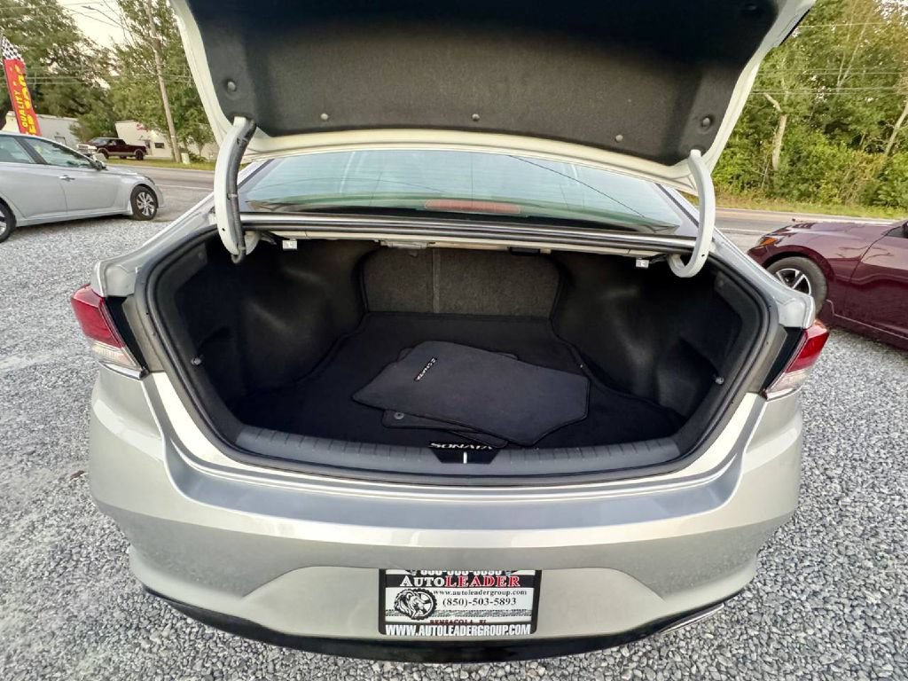 Used 2018 Hyundai Sonata SEL w/ Tech Package 02 FWD image 11