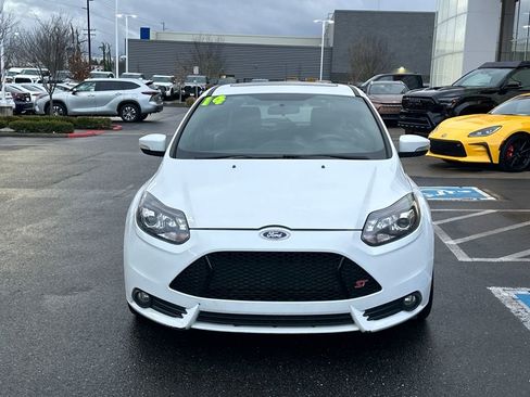 Used 2014 Ford Focus ST w/ Equipment Group 202A image 8