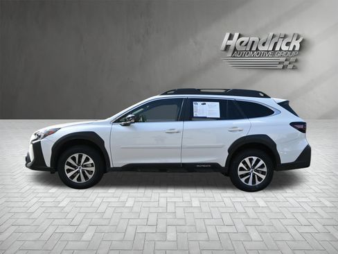 Certified 2025 Subaru Outback Premium w/ Popular Package #1A AWD/4WD image 6