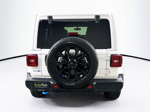 Used 2022 Jeep Wrangler Sahara w/ Safety Group image 7