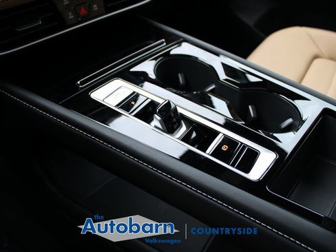 Used 2026 Volkswagen Atlas Cross Sport SEL R-Line AWD/4WD image 17