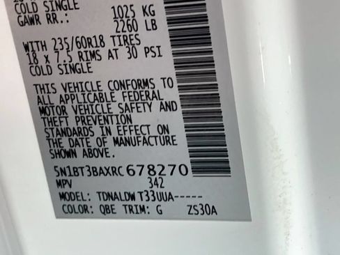 Used 2024 Nissan Rogue SV FWD image 28