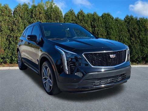 Used 2022 Cadillac XT4 Sport w/ Driver Awareness Package image 3