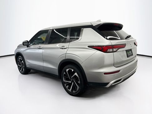 Used 2024 Mitsubishi Outlander SE FWD image 5