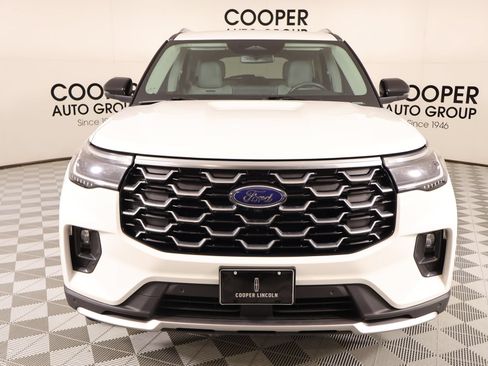 Used 2025 Ford Explorer Platinum w/ Ultimate Package AWD/4WD image 10