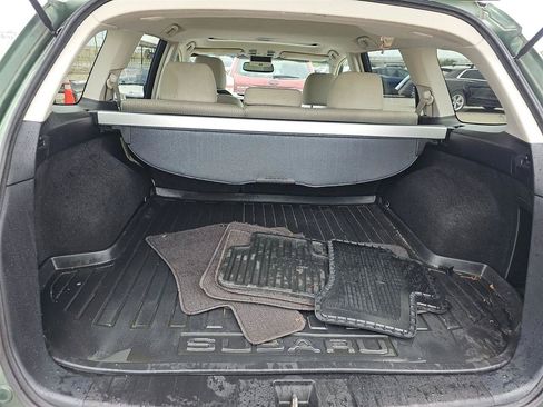 Used 2011 Subaru Outback 2.5i Premium AWD/4WD image 21