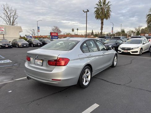 Used 2014 BMW 328i xDrive Sedan image 3