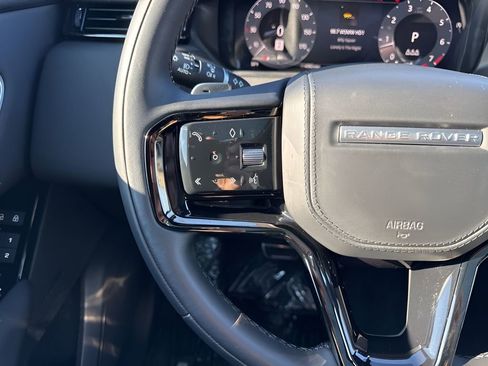 Used 2024 Land Rover Range Rover Velar Dynamic SE image 16