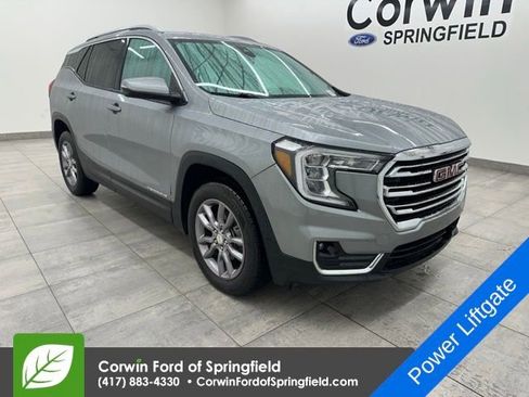 Used 2023 GMC Terrain SLT image 5