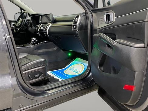 Used 2021 Kia Sorento SX image 28