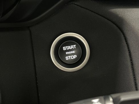 Used 2026 Land Rover Range Rover Velar Dynamic SE image 33