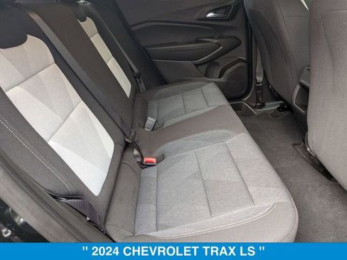 Certified 2024 Chevrolet Trax LS w/ LS Convenience Package image 31