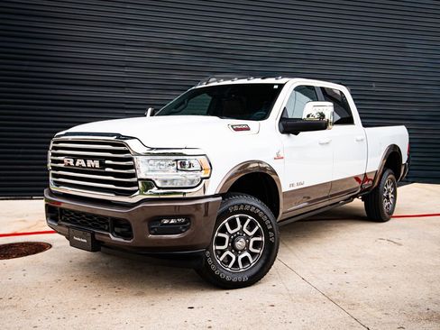 Used 2024 RAM 2500 Limited w/ Safety Group image 1