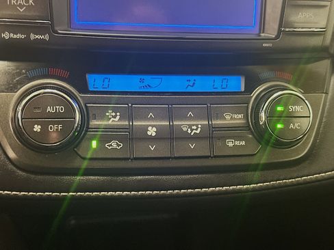 Used 2013 Toyota RAV4 Limited AWD/4WD image 24
