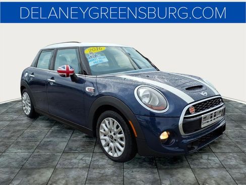 Used 2016 MINI Cooper S image 1