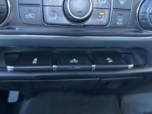 Used 2016 Chevrolet Silverado 1500 LT w/ All Star Edition image 23