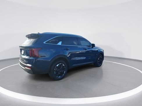 Used 2025 Kia Sorento S w/ Panoramic Sunroof Package image 8