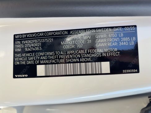 Certified 2025 Volvo XC90 B6 Plus image 20