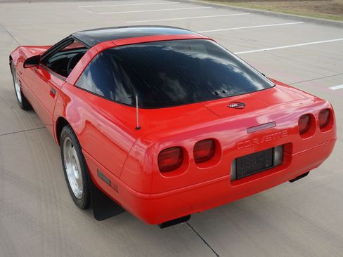 Used 1993 Chevrolet Corvette Coupe RWD image 8