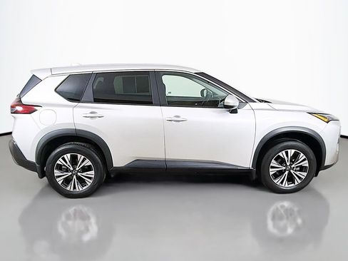 Used 2023 Nissan Rogue SV AWD/4WD image 14