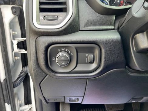 Used 2021 RAM 3500 Big Horn w/ Level 2 Equipment Group AWD/4WD image 16