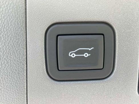 New 2025 Cadillac XT5 Premium Luxury image 11