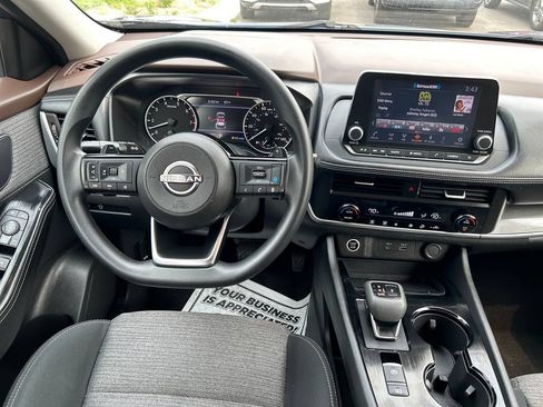 Used 2023 Nissan Rogue SV AWD/4WD image 15