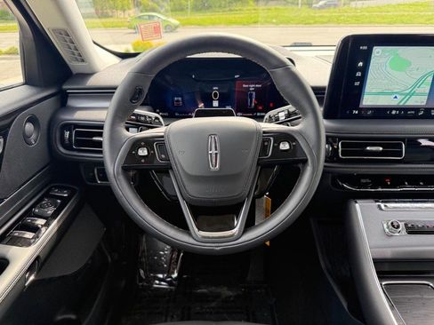New 2025 Lincoln Aviator AWD w/ Equipment Group 101A image 10