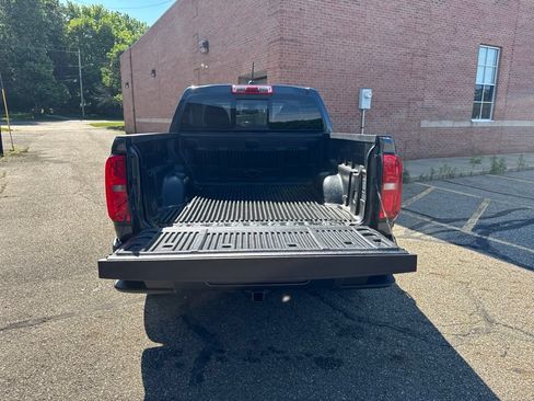 Used 2019 Chevrolet Colorado Z71 AWD/4WD image 8