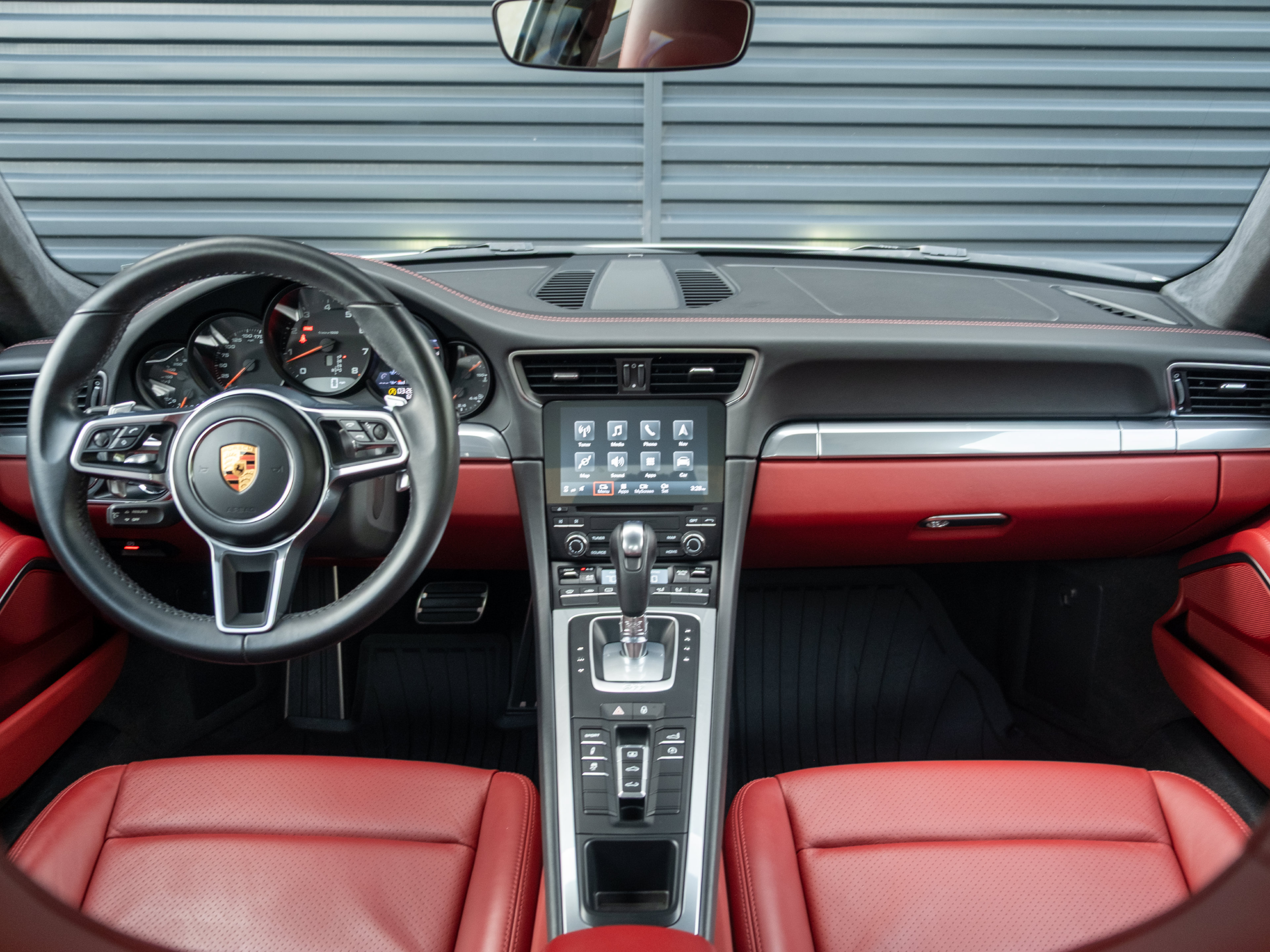 Certified 2019 Porsche 911 Carrera RWD image 6