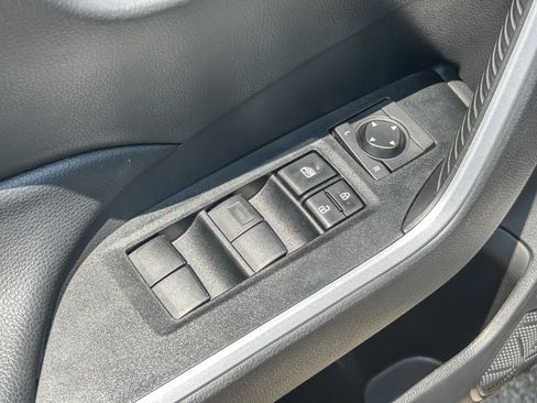 Used 2023 Toyota RAV4 LE AWD/4WD image 25