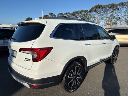 Used 2020 Honda Pilot Touring image 3