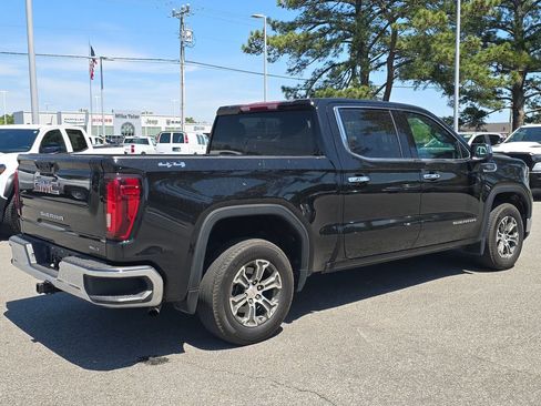Certified 2025 GMC Sierra 1500 SLT AWD/4WD image 3