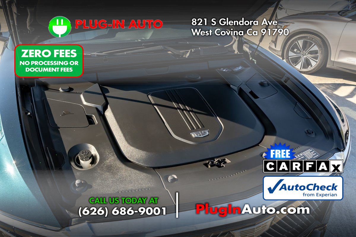 Used 2024 Cadillac Lyriq Luxury w/ LPO, Floor Liner Package RWD image 14