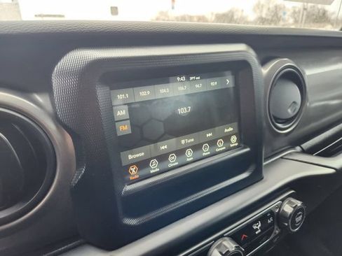 Used 2023 Jeep Wrangler Unlimited Sport AWD/4WD image 13