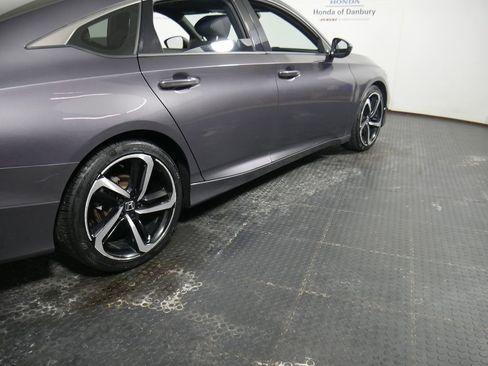 Used 2018 Honda Accord Sport image 4