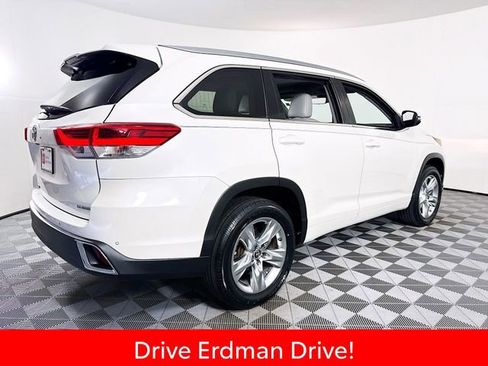 Certified 2018 Toyota Highlander Limited FWD image 23