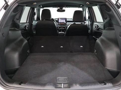 Used 2025 Jeep Compass Trailhawk AWD/4WD image 38