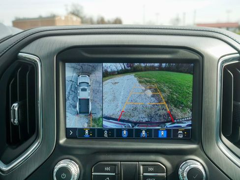 Used 2023 GMC Sierra 3500 Denali w/ Denali Ultimate Package image 29