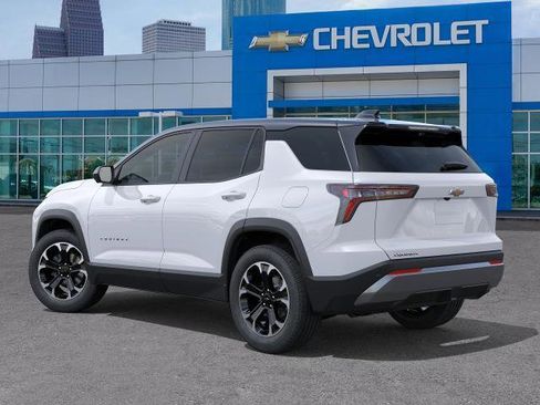 New 2026 Chevrolet Equinox LT w/ Convenience Package II FWD image 3