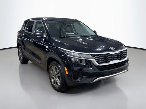 Used 2021 Kia Seltos LX AWD/4WD image 3