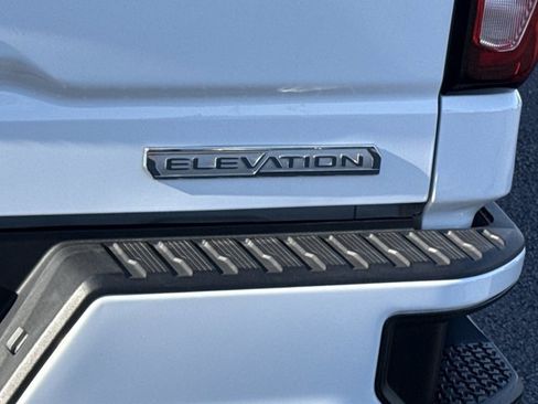 Used 2022 GMC Sierra 1500 Elevation AWD/4WD image 10