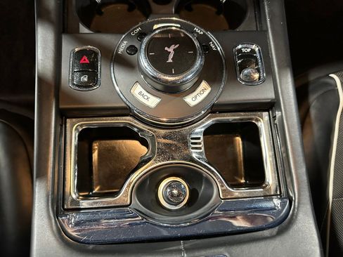 Used 2019 Rolls-Royce Dawn image 36