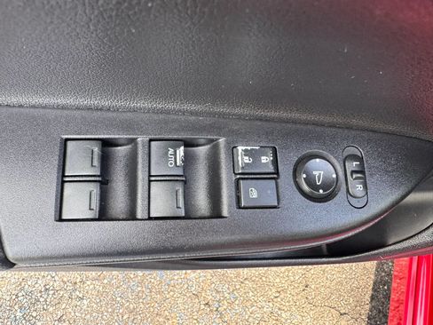 Used 2016 Honda Accord Sport image 12