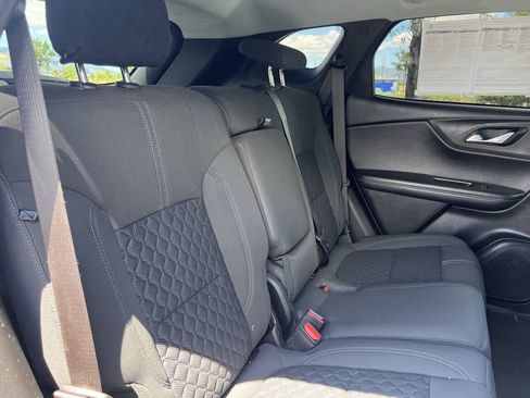 Used 2021 Chevrolet Blazer LT FWD image 17