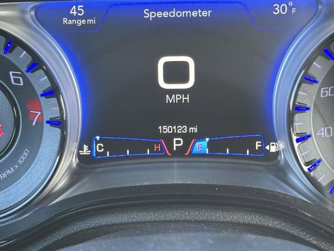 Used 2017 Chrysler 300 S image 23