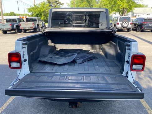 Used 2021 Jeep Gladiator Sport AWD/4WD image 24