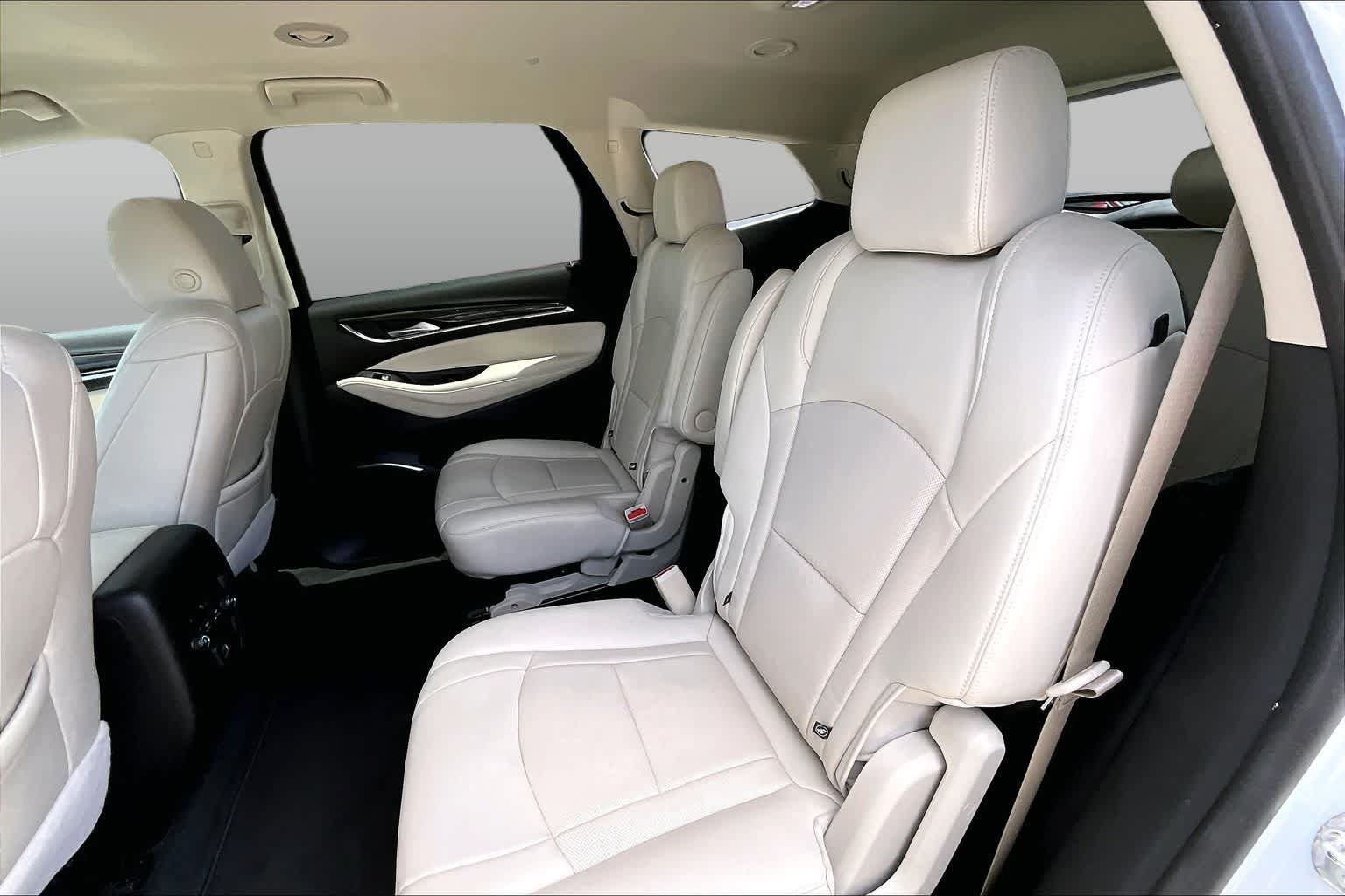 Used 2023 Buick Enclave Essence FWD image 41