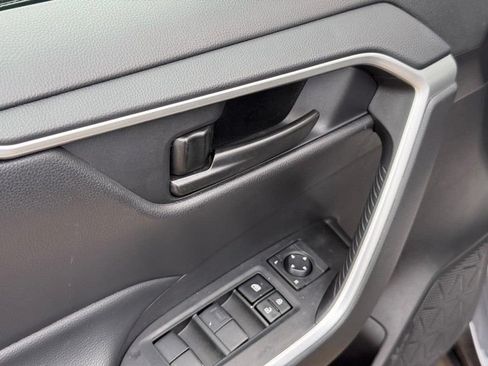 Used 2025 Toyota RAV4 LE w/ Blackout Package (GST) FWD image 18