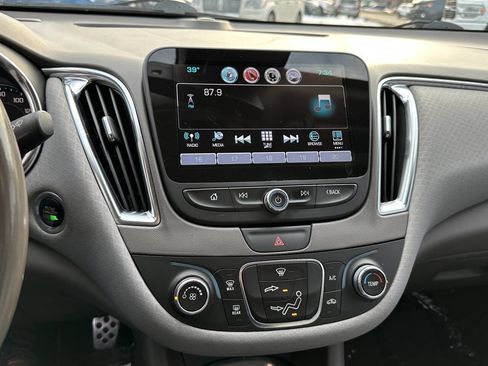 Used 2016 Chevrolet Malibu LT w/ Driver Confidence Package image 23